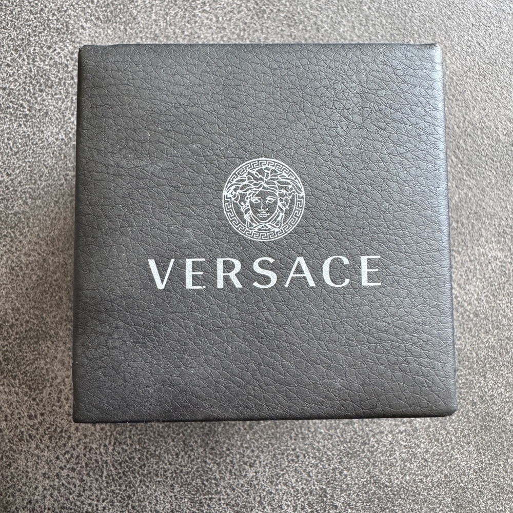Versace Greca Gold Ring with Crystal Accents - Picture 5 of 5